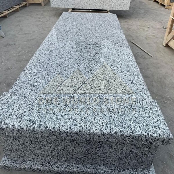HEAD-STONE-One-World-Stone